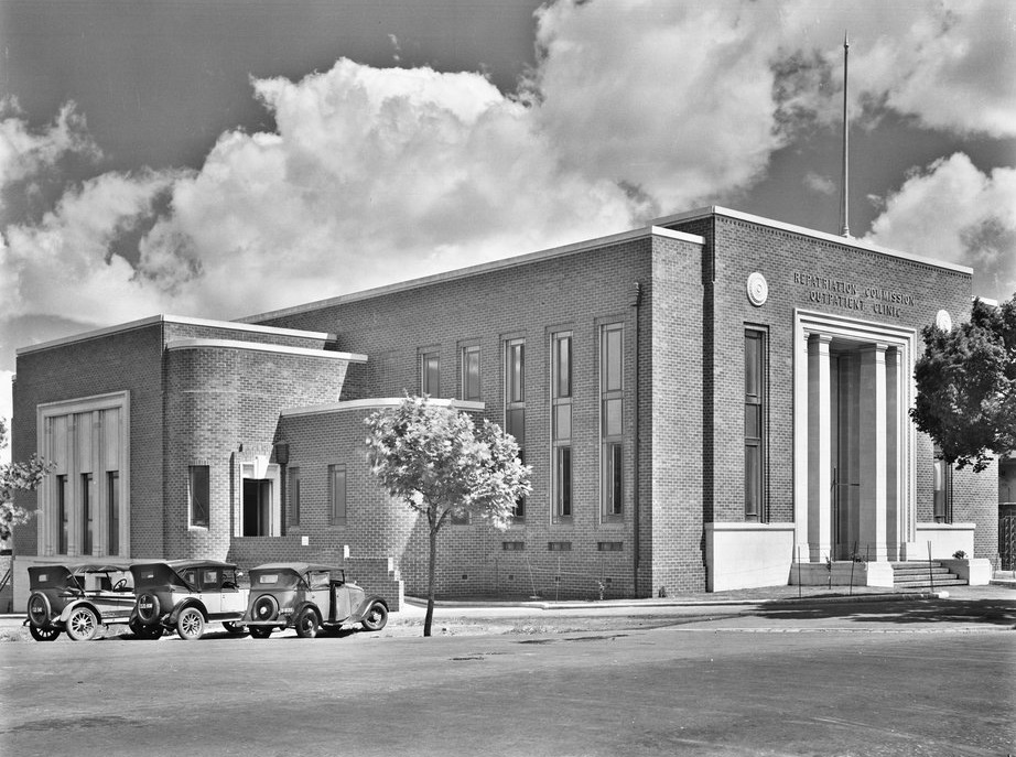 Repat Commission Outpatient Clinic, 1930-39, Harold Paynting collection, SLV