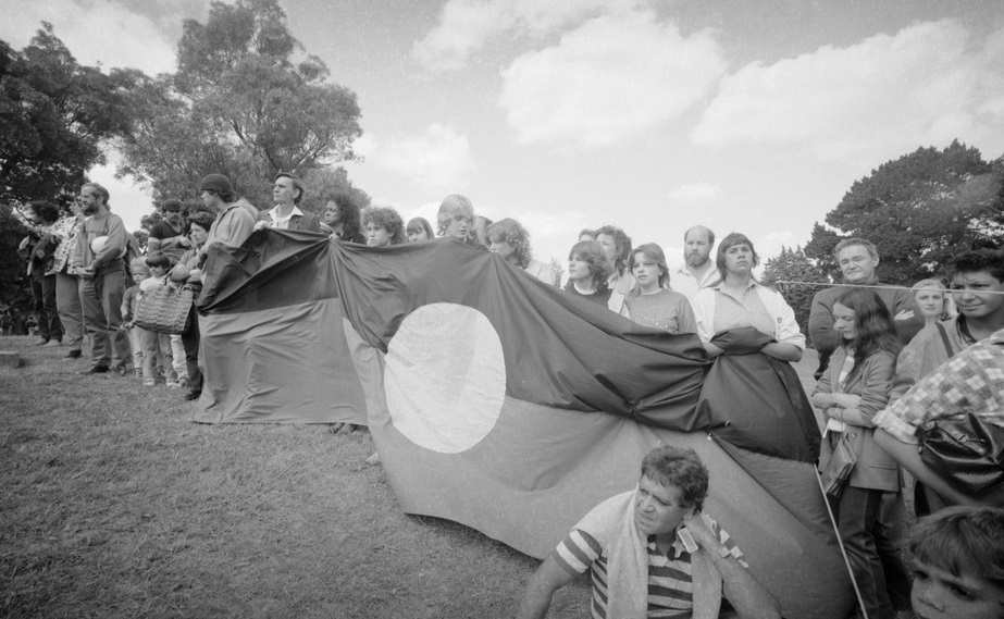 Aboriginal remains are buried in Kings Domain, Melbourne, Dennis Mayor, 1985, courtesy of SLV_cropped