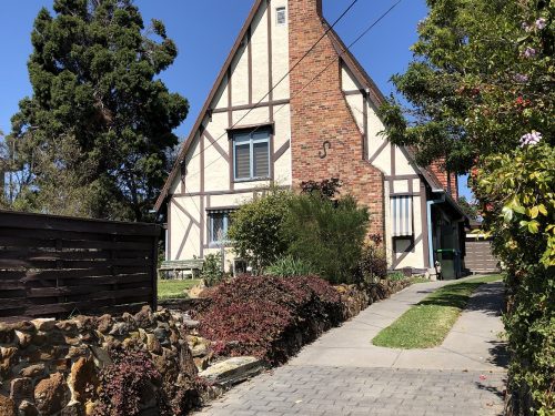 Bayside City Council seeks interim heritage overlay for Esme Johnston House